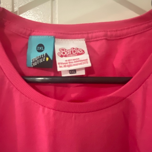 Pink Barbie tee - Picture 2 of 3